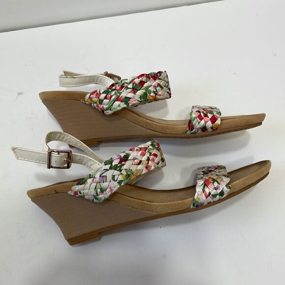 NEW WITHOUT TAGS PATRIZIA BY‎ SPRING STEP AYANDELLA SANDALS - Picture 5 of 7